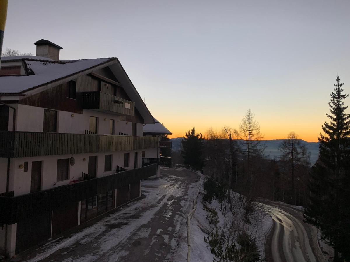 Appartamento Tipico Vista Dolomiti Nevegal Kültér fotó